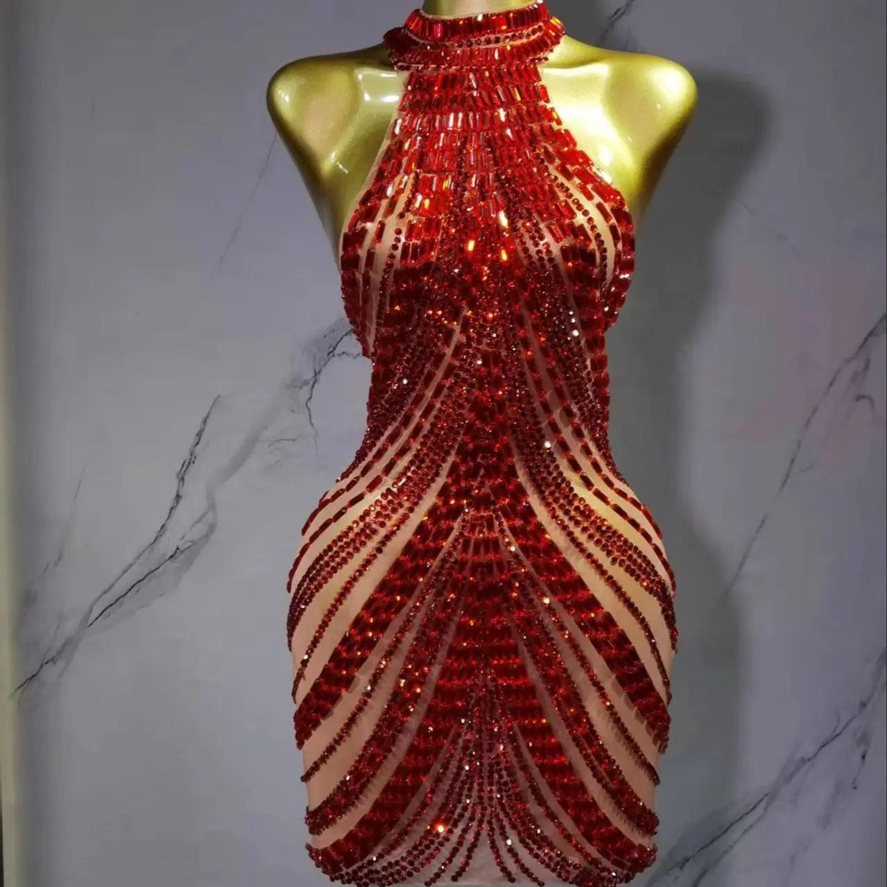 Abito corto con collo a catena tempestato di diamanti rossi per donna, discoteca di lusso, bar, performance sul palco, ballo di fine anno, festa speciale di compleanno