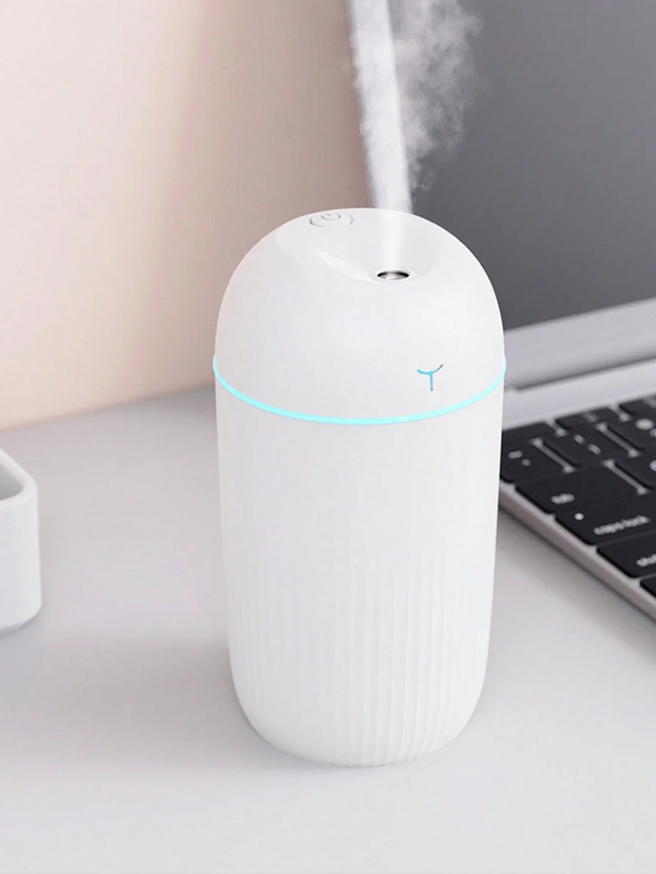 Portable Cup Spray Humidifier, 420ml White, Single Spray Aromatic Essential Oil Diffuser for Automotive. USB Air Humidifiers.