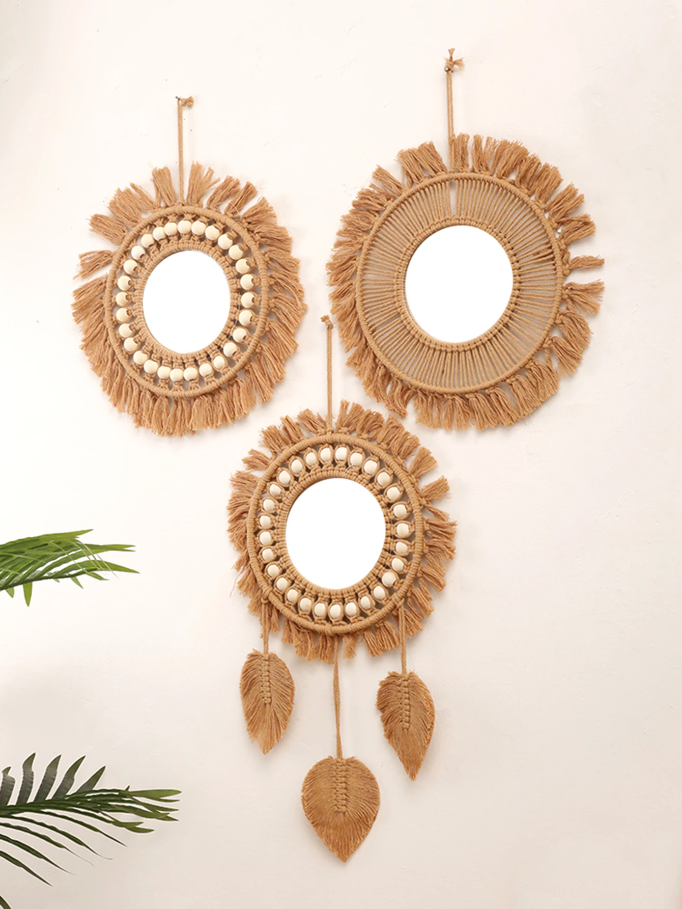 Round Wall Mirrors Room Decor Hand Woven Decorative Mirror Wall Hanging Mirror for Apartment Living Room Bedroom Home Decoration