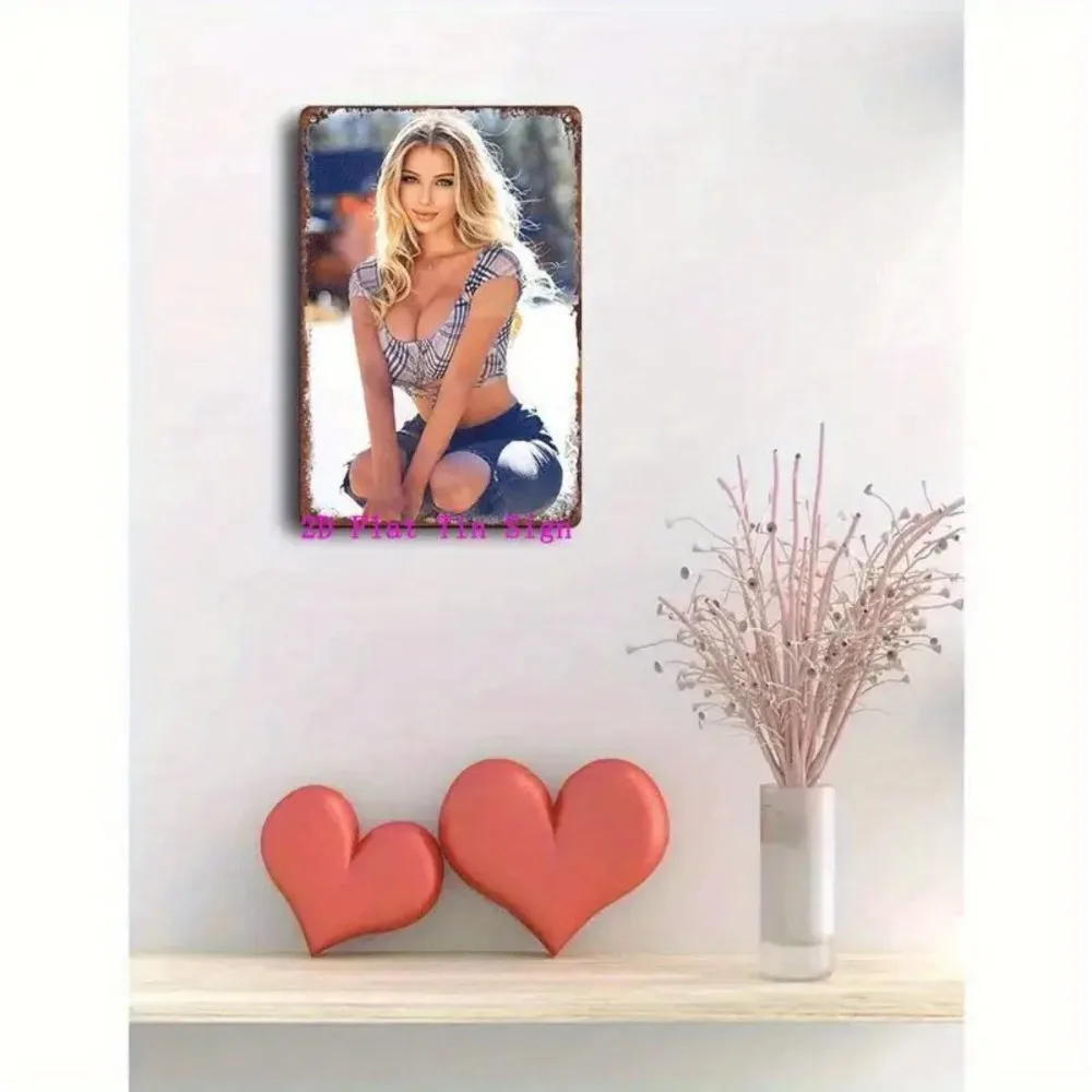 لافتة معدنية كلاسيكية من القصدير (8 × 12 بوصة) - فن جداري نسائي مسطح ثنائي الأبعاد، متين، سهل التركيب، لا حاجة إلى طاقة #6