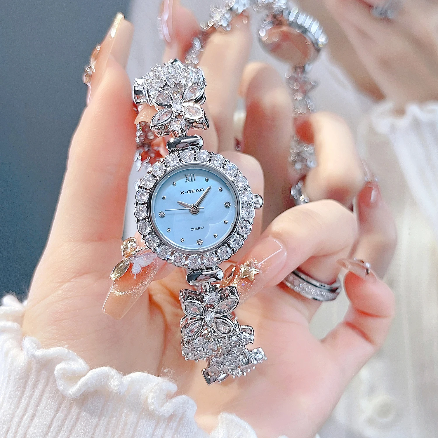 

X-GERA Girl's birthday gift romantic butterfly watch women's light luxury niche Ladies Bracelet Quartz Watches Clock Relogio