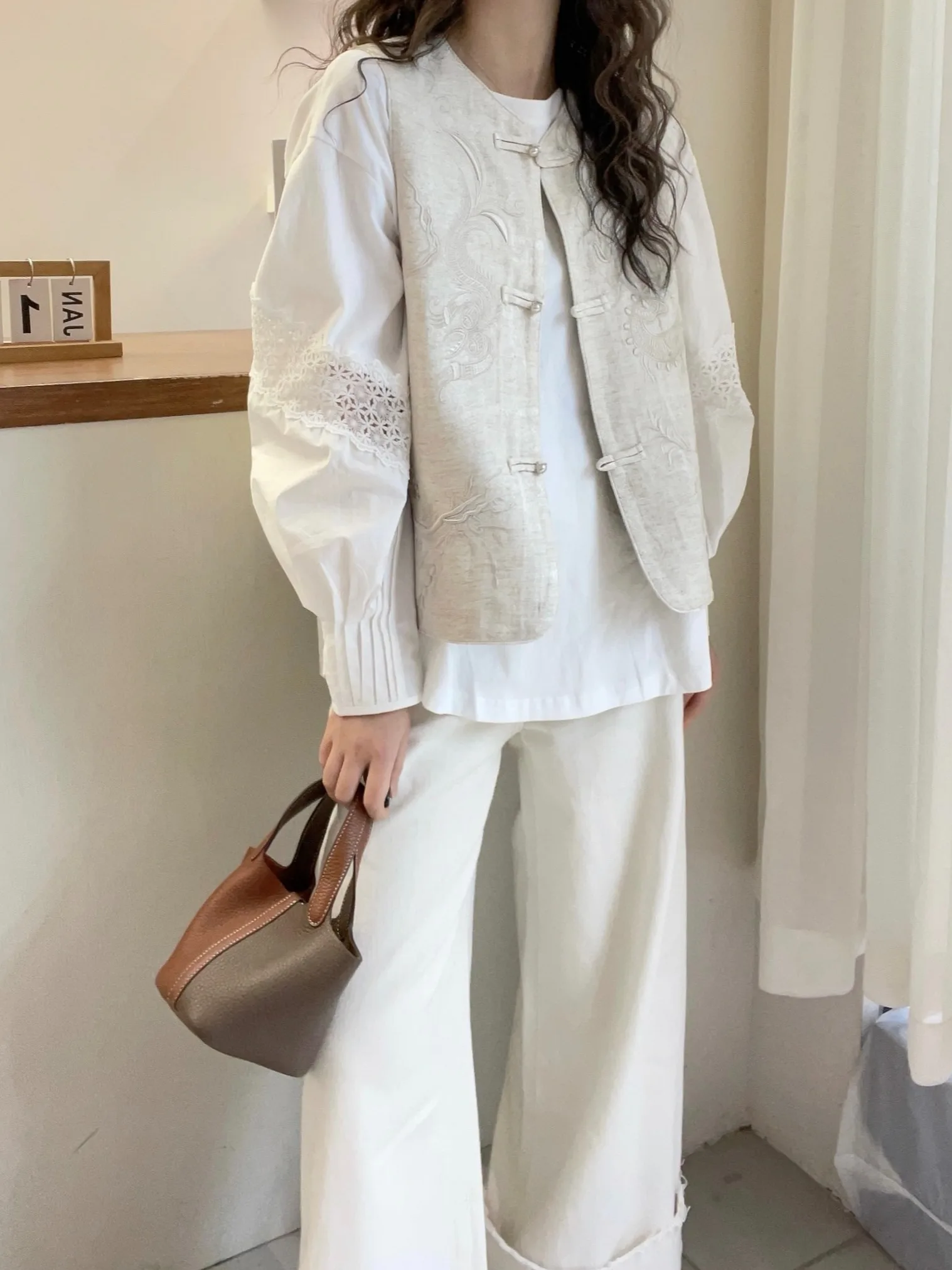 

Новый китайский женский жилет с тяжелой вышивкой, джет, круглое тонкое летнее пальто на пуговицах в стиле ретро