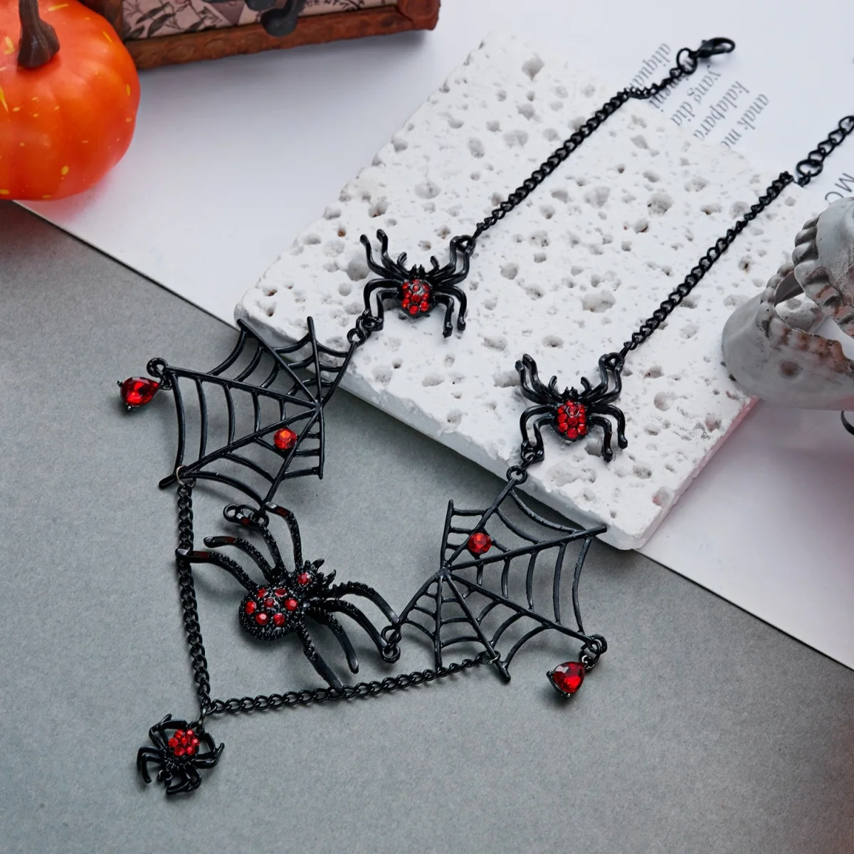 Dunkelschwarze Halloween-Spinnennetz-Ketten-Quasten-Ohrringe für Damen, Cosplay-Party, Insekten-Spinnennetz-Ohrringe, Gothic-Schmuck – Detail 27