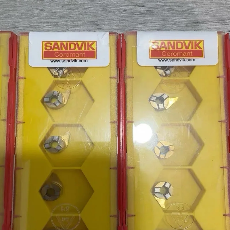 

CNC blade MB-07G150-00-11R 1025