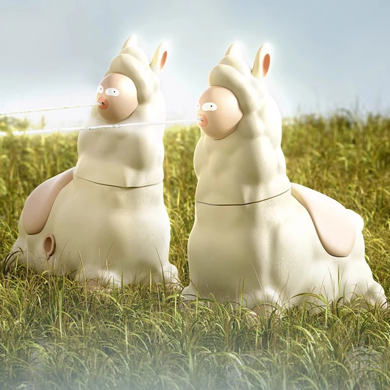 

Mini Alpaca Interactive Water Sprayer Water Gun Fun Prank Decompression Toy Ideal for Summer Outdoor Water Games Perfect Gift