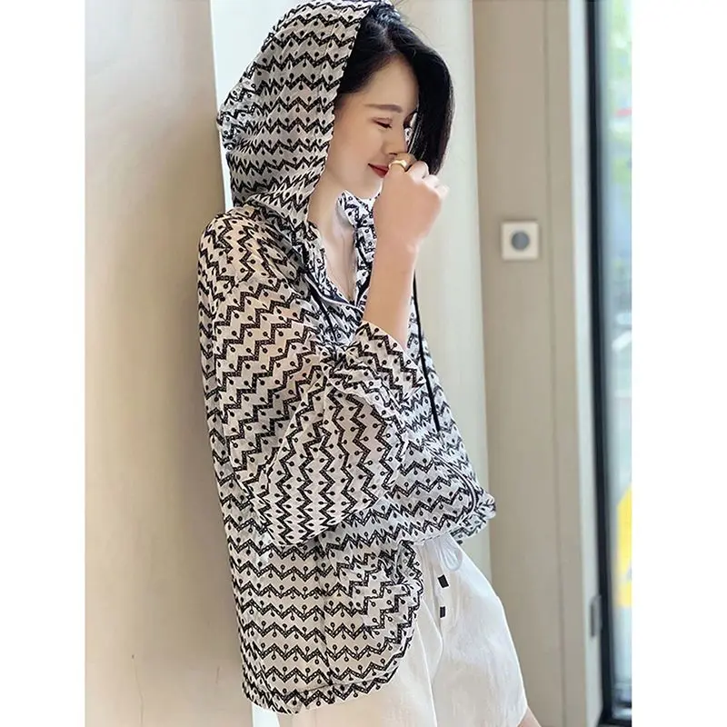 

Summer Women Hooded Long Sleeve Jacket Sweatshirt Thin Tops Korean Fashion Fishing Windbreaker Beach Outdoor Coats New