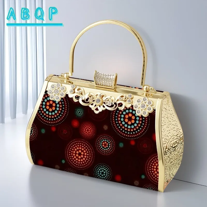 New Dinner Handbag with Diamonds Shiny Dinner Party Women's Handbag Luxury Brand Fashion Diamond-encrusted Women's Handbag