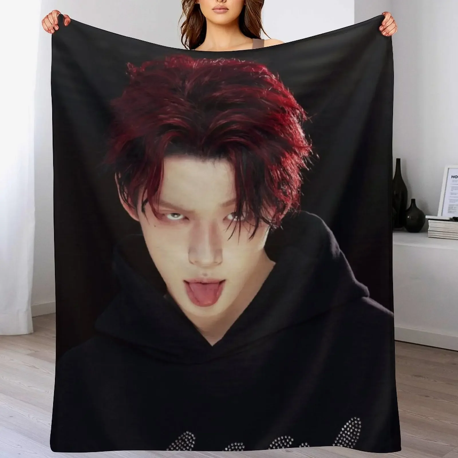 YEONJUN GGUM Throw Blanket Thins Hair Vintage Blankets