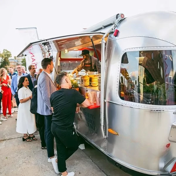 Customized Beautiful Quality Electric Mobile Kiosk Fully Equipped Kitchen Burger Taco Food Cart Street Ice Food Trailer