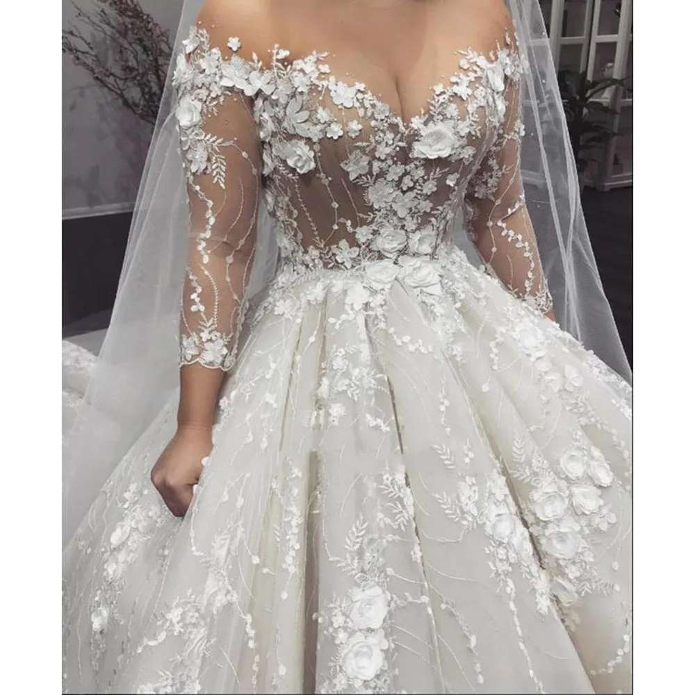 Fashion 3D Floral Wedding Dress Illusion Long Sleeves Floor Length Ball Gowns Elegant V-Neck Appliques Court Train Bridal Dress