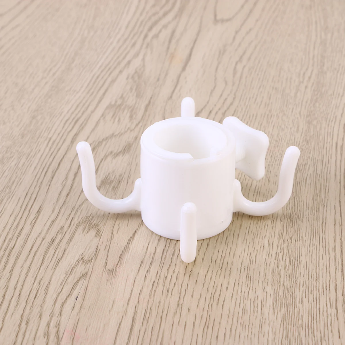 

4-Prong Umbrella Hook Heavy Duty Plastic Hanging Hook For Beach Camping Travel Towels Hats Bags Sunglasses Waterproof Sand