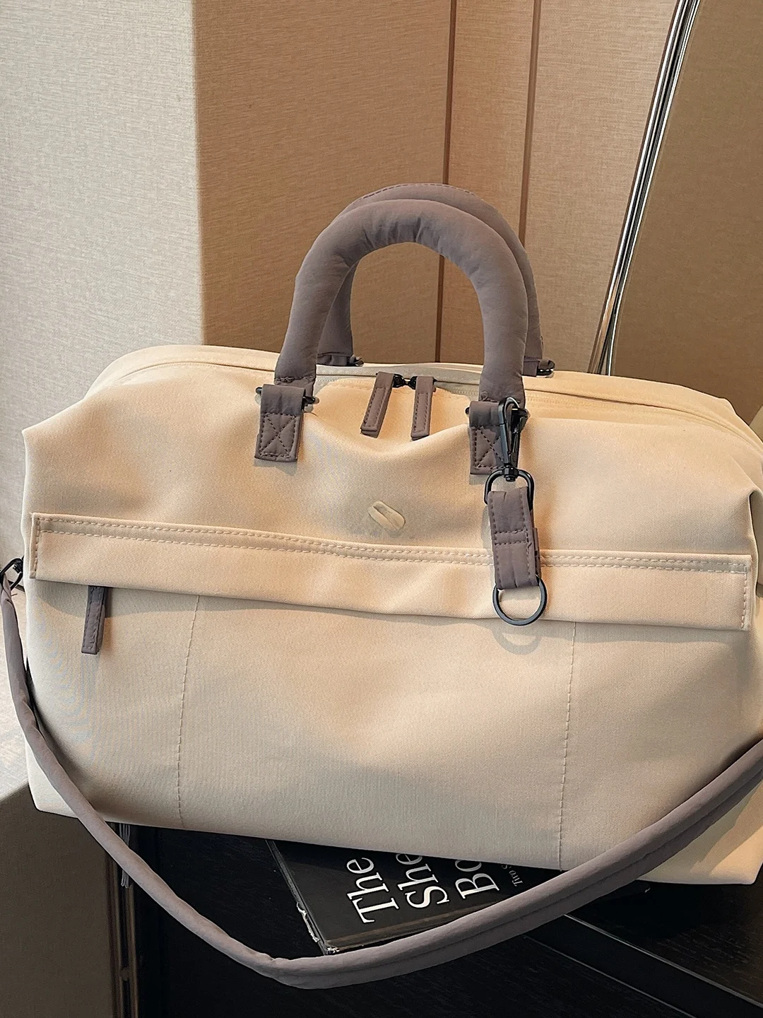 large-capacity-short-trip-travel-bag-handheld-check-in-bag-for-men-and-women-sports-fitness-bag-travel-storage-bag