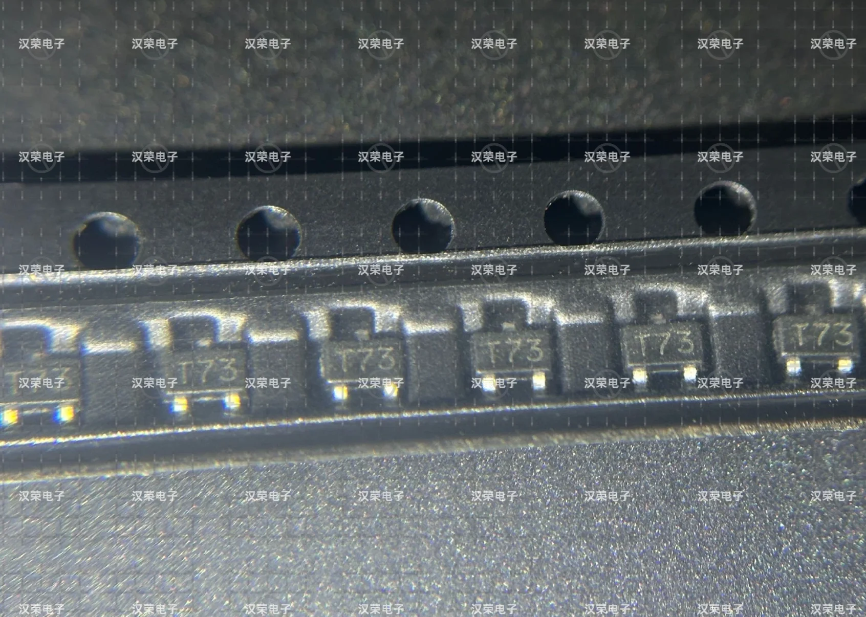 ZUMT720TA - Screen-printed T73 Transistor (BJT) PNP with 40V and 750mA ratings, SOT-323, in new stock available immediately