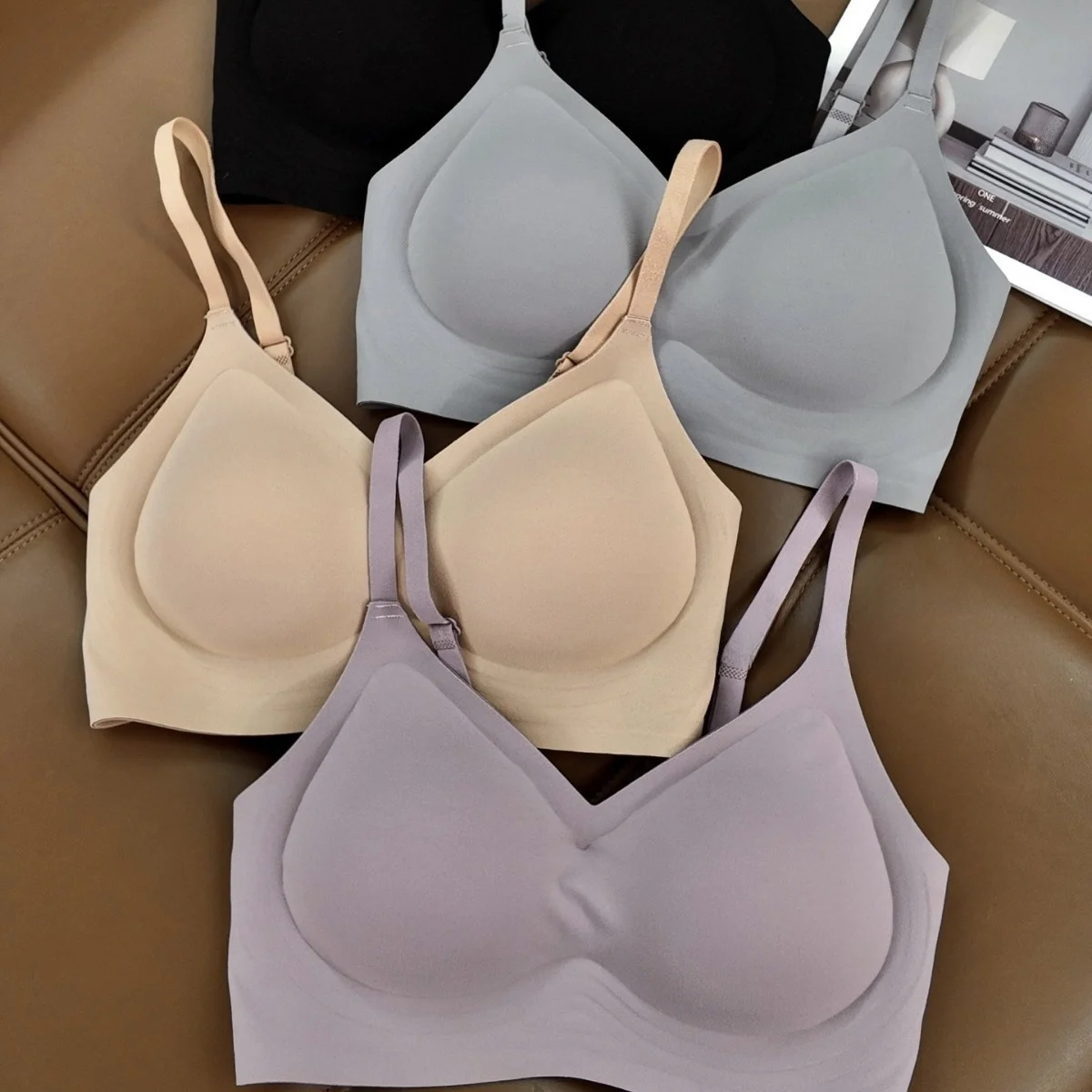 

Women's Sweat Absorbent Flocked Bra Steel Ring Adjustable Straps Gathered Chest Small Chest Appears Large Comfortable Bra