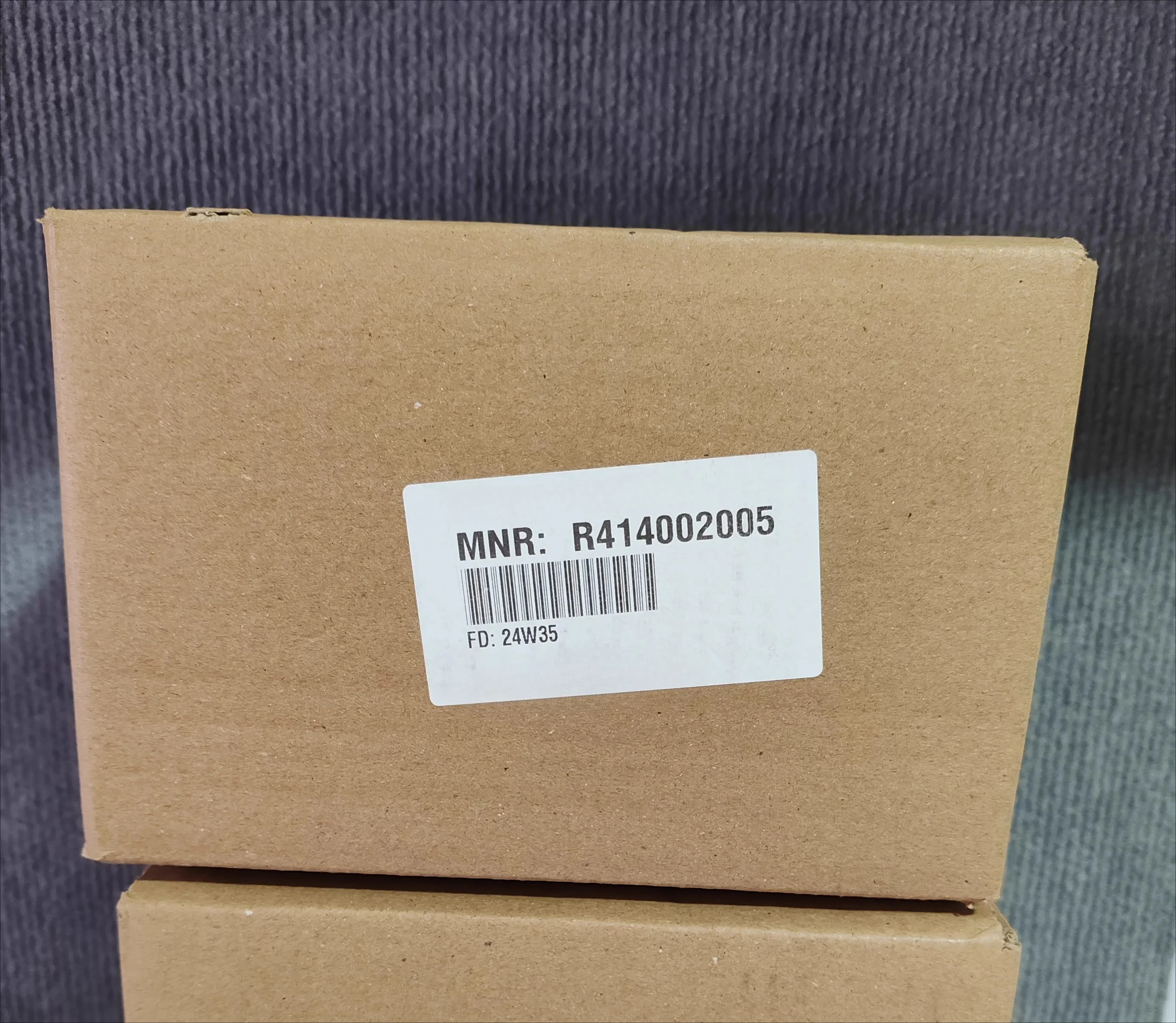 

2026 new AVENTI Pneumatic Valve R414002005 New Genuine Spot