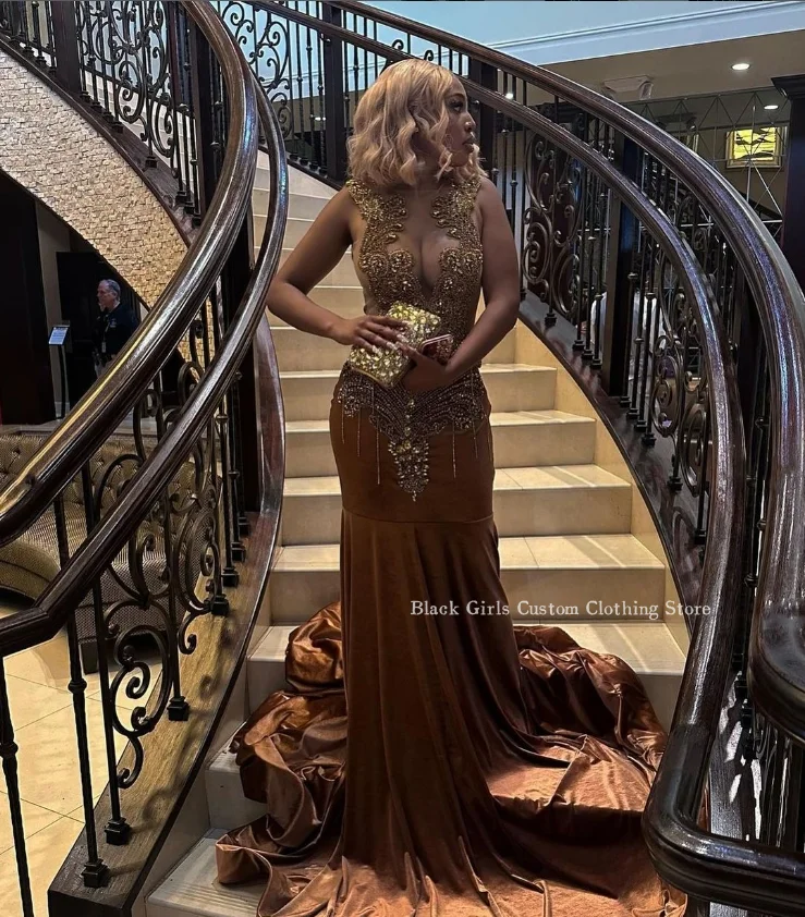 Gorgeous Brown Velvet Mermaid Prom Dress Sparkling Crystal Beaded Black Girls Party Celebrity Dresses فساتين للمناسبات الخاصة