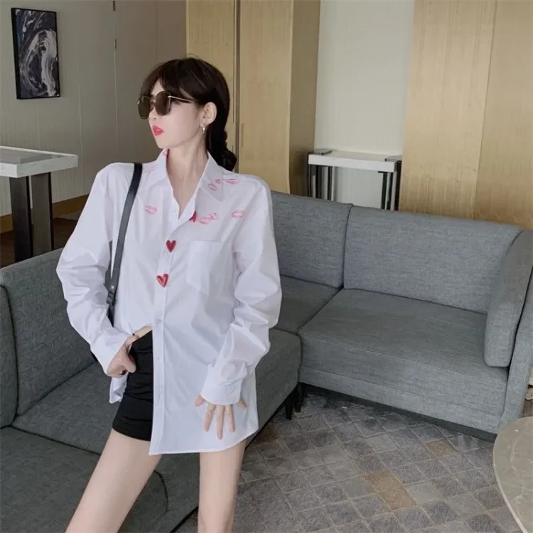 Lipstick Heart Printed White Shirt for Women Y2k Long Sleeve Loose Blouses 2024 Spring Autumn New Mid-length Blusas De Mujer