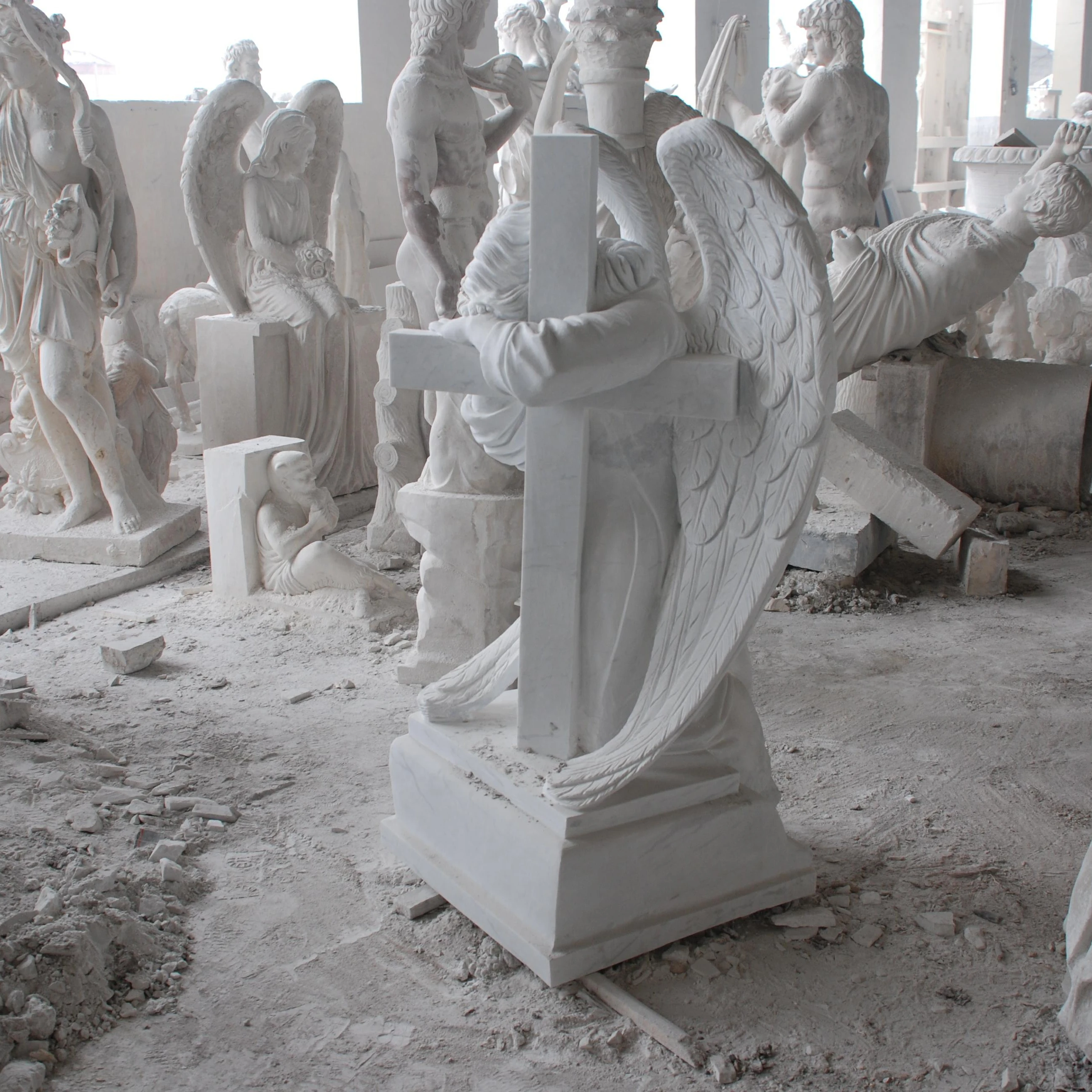 التخصيص الرخام الأبيض شواهد القبور مقبرة تذكاري تصميم الملاك حجر النحت منتج ممتاز في شواهد القبور