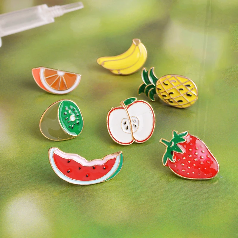 Apple Pear Enamel Pins Tasty Orange Pinseapple Shaddock Slice Badge Jewelry Fresh Fruits Pines for Kids Sweet Strawberry Banana