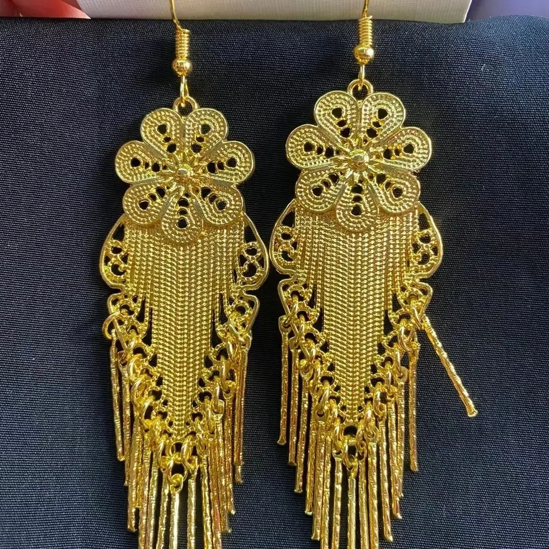 

Yi earrings retro minority fringed earrings
