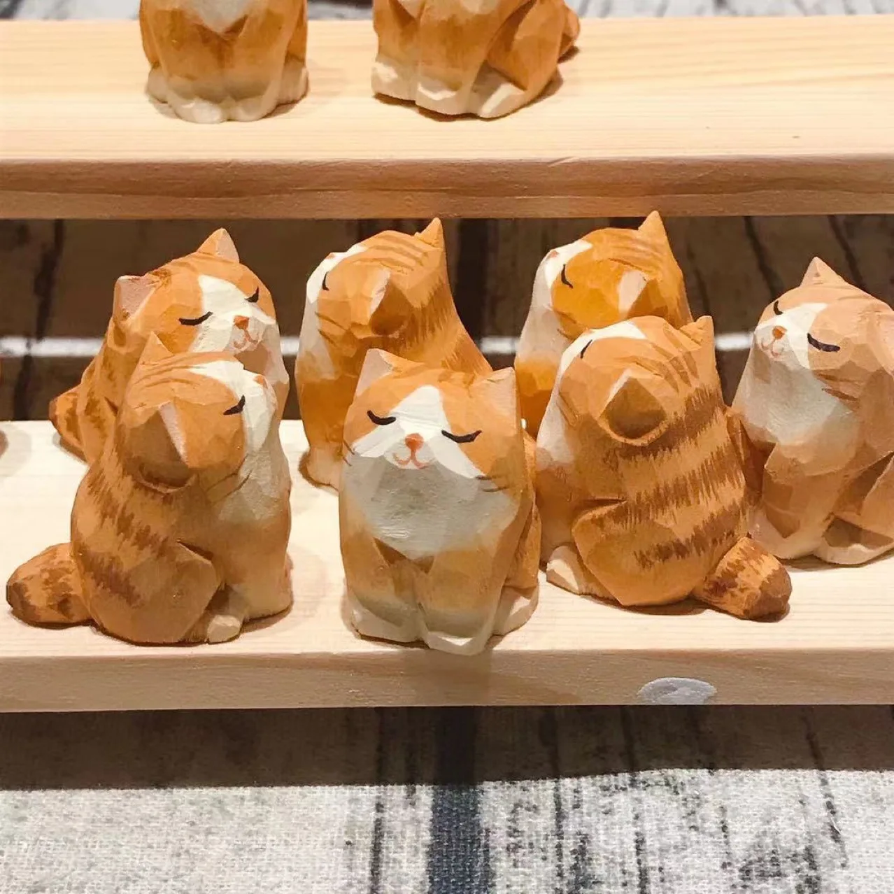 Handmade Wood Carved Orange Tabby Cat Ornament Lovely Desktop Cute Kitty Statue Gift For Room Holiday Friend Daily Table Decor