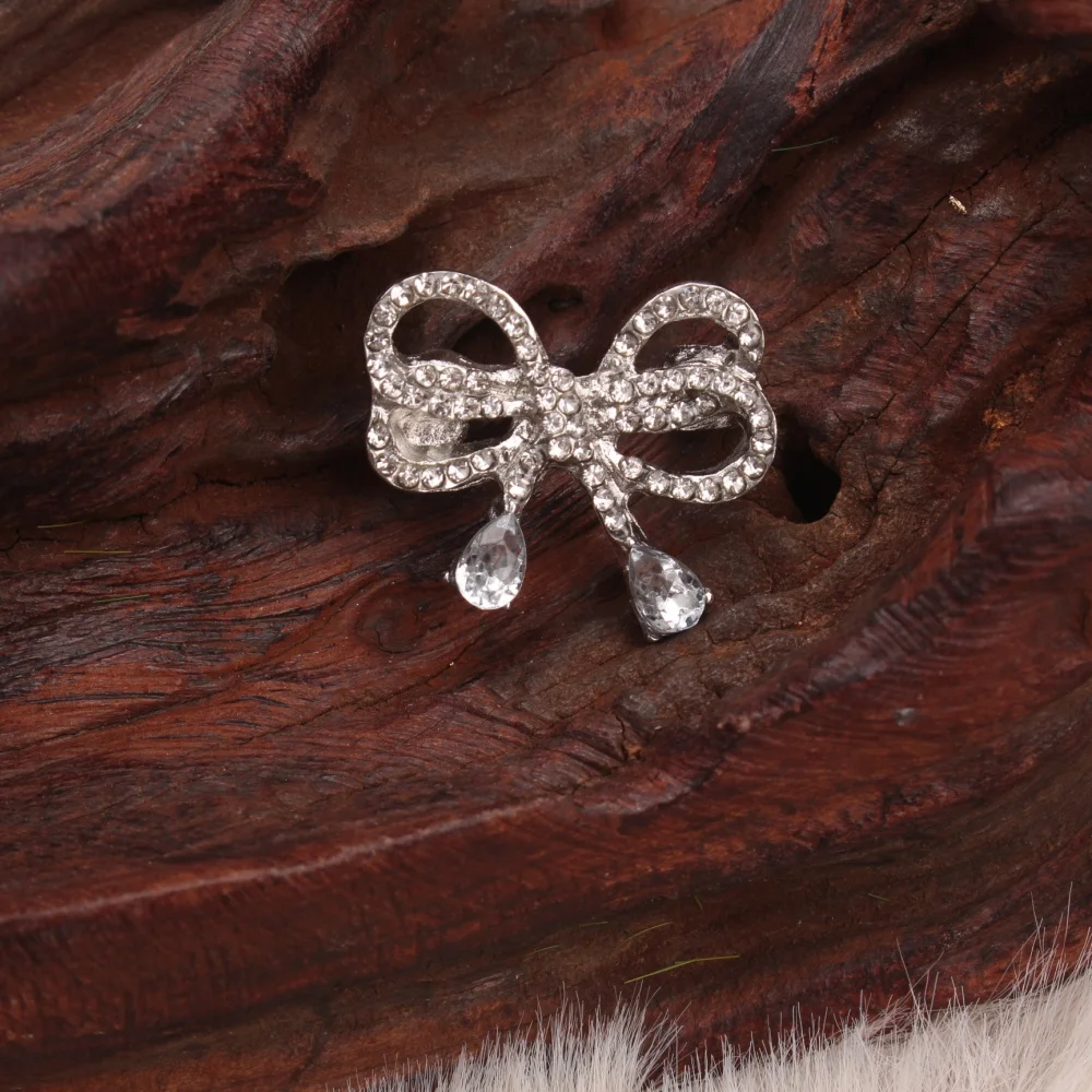 Best Sellers Shaped Brooch Sparkling & Sweet Accessory for Adding Glamorous Charm To Outfits xt974-fro