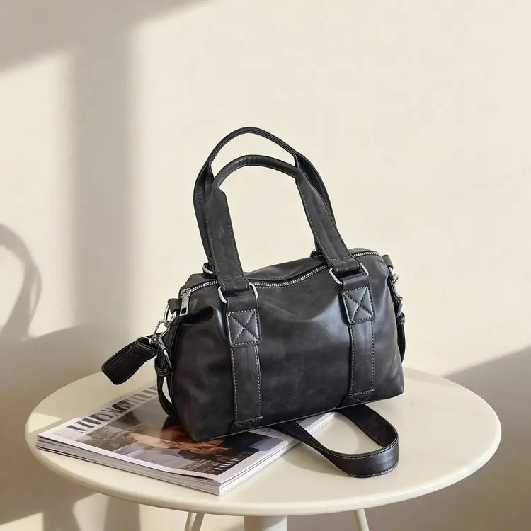 

2026 Fall New French Style Women's Bag High-end Elegant Large Capacity Commute Shoulder Crossbody Handbag