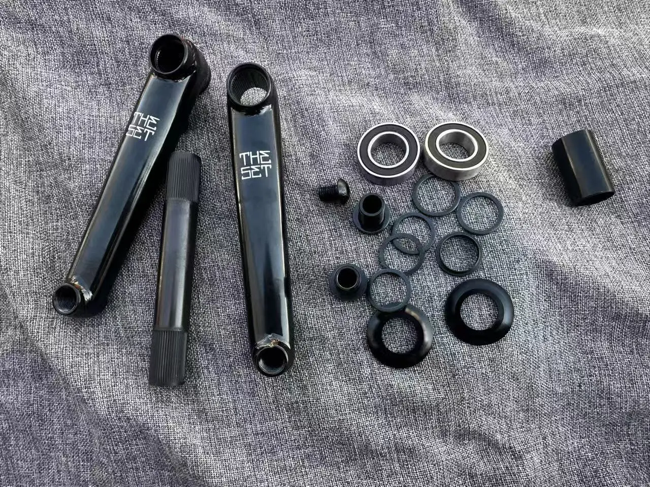 BMX、MTB用クランクシャフト 中空チタン製 48スプライン19mm