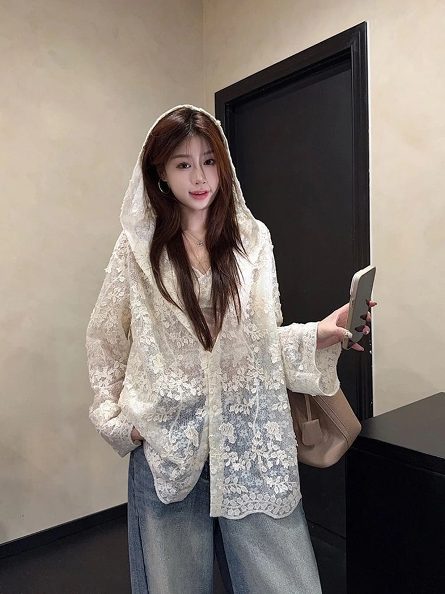 Elegant Hollow out Embroidered Long Sleeve Lace Shirt Women's Fashion Design Loose Slimming Hooded Jacket Trendy Autumn New A...
