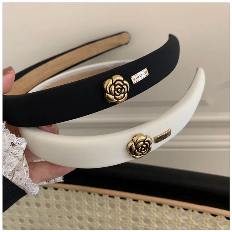 Diademas coreanas de madera de alta calidad para niñas, diademas románticas, diademas de Camelia blanca y negra, tocado de Tiara, aros para el