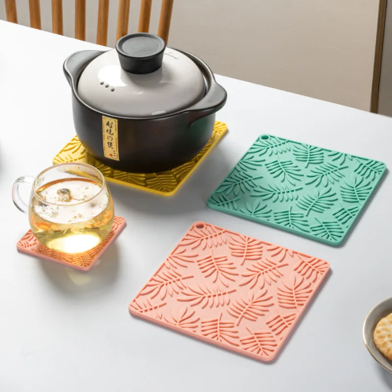 

Square Silicone Coaster Heat Resistant Bolw Mats Anti-slip Placemat Table Protector Waterproof Mug Mat Kitchen Dishes Tableware