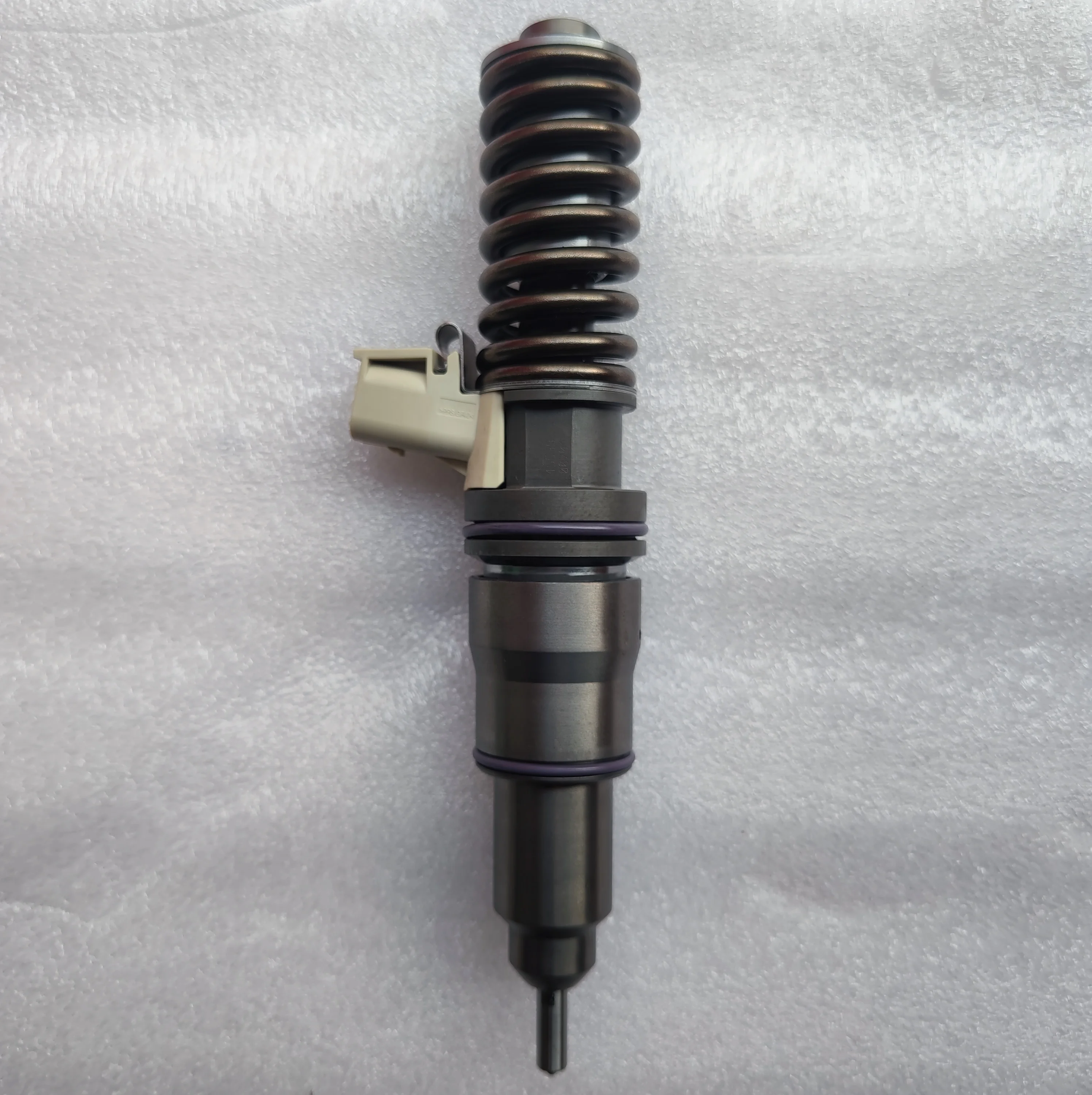 

22027808 BEBE4L11001 New Diesel Fuel Injector For E3.5 MACK/VOL-VO TRUCK MD13 US13, 85013612 22027808 85013611 injector diesel