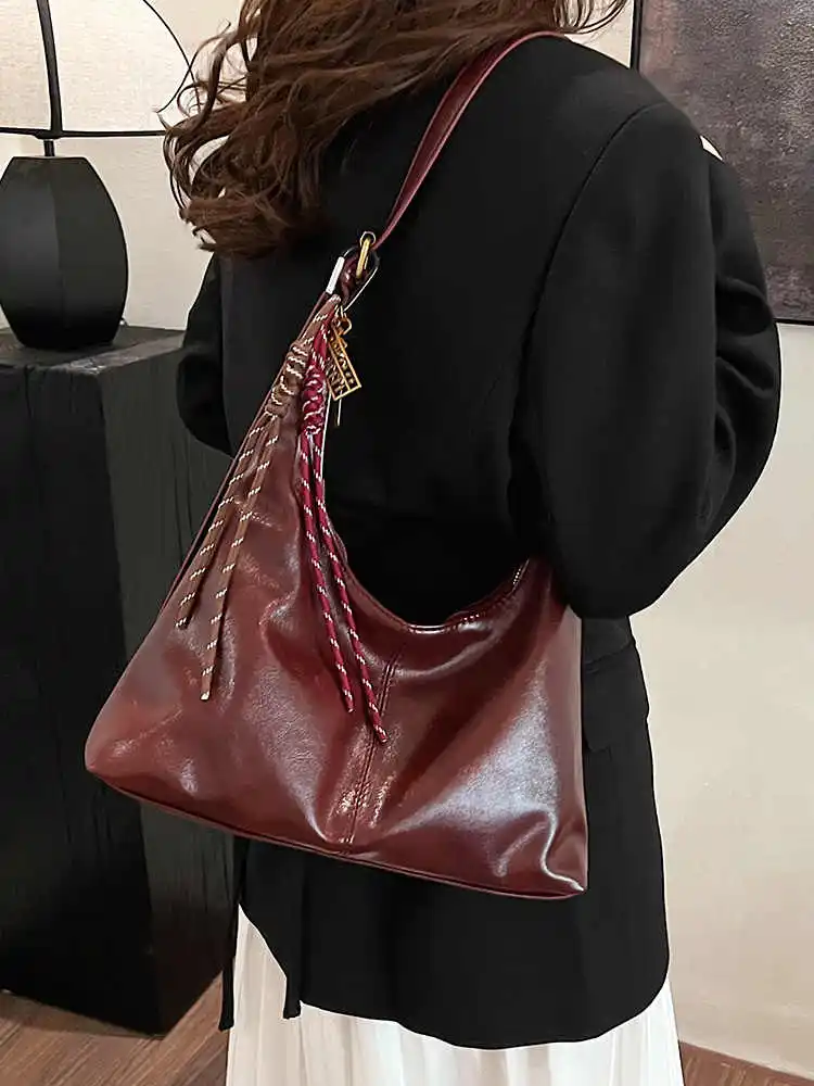 Vintage Burgundy Women Shoulder Bags 2024 New PU Leather Lady Commuter Dumpling Bag Lady Daily Out Casual Handbags