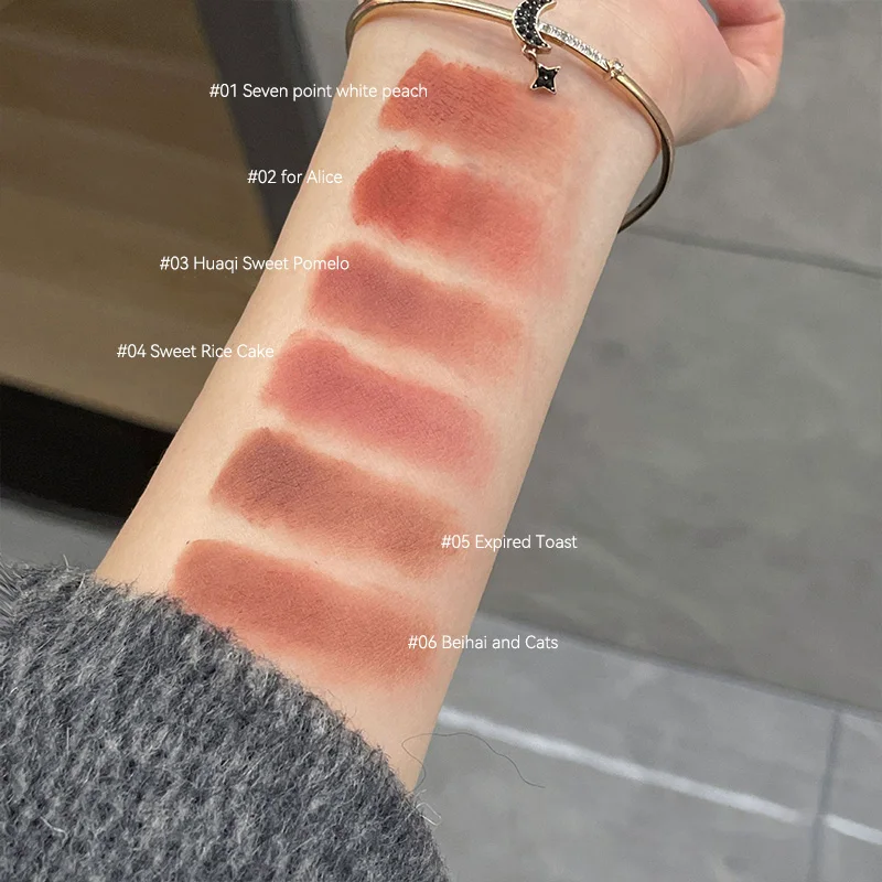 ART VALUE Bearland Velvet Lip Clay — 6-kolorowa glinka do ust Bear, naturalne matowe wykończenie, rozjaśniająca skóra błyszczyk do ust
