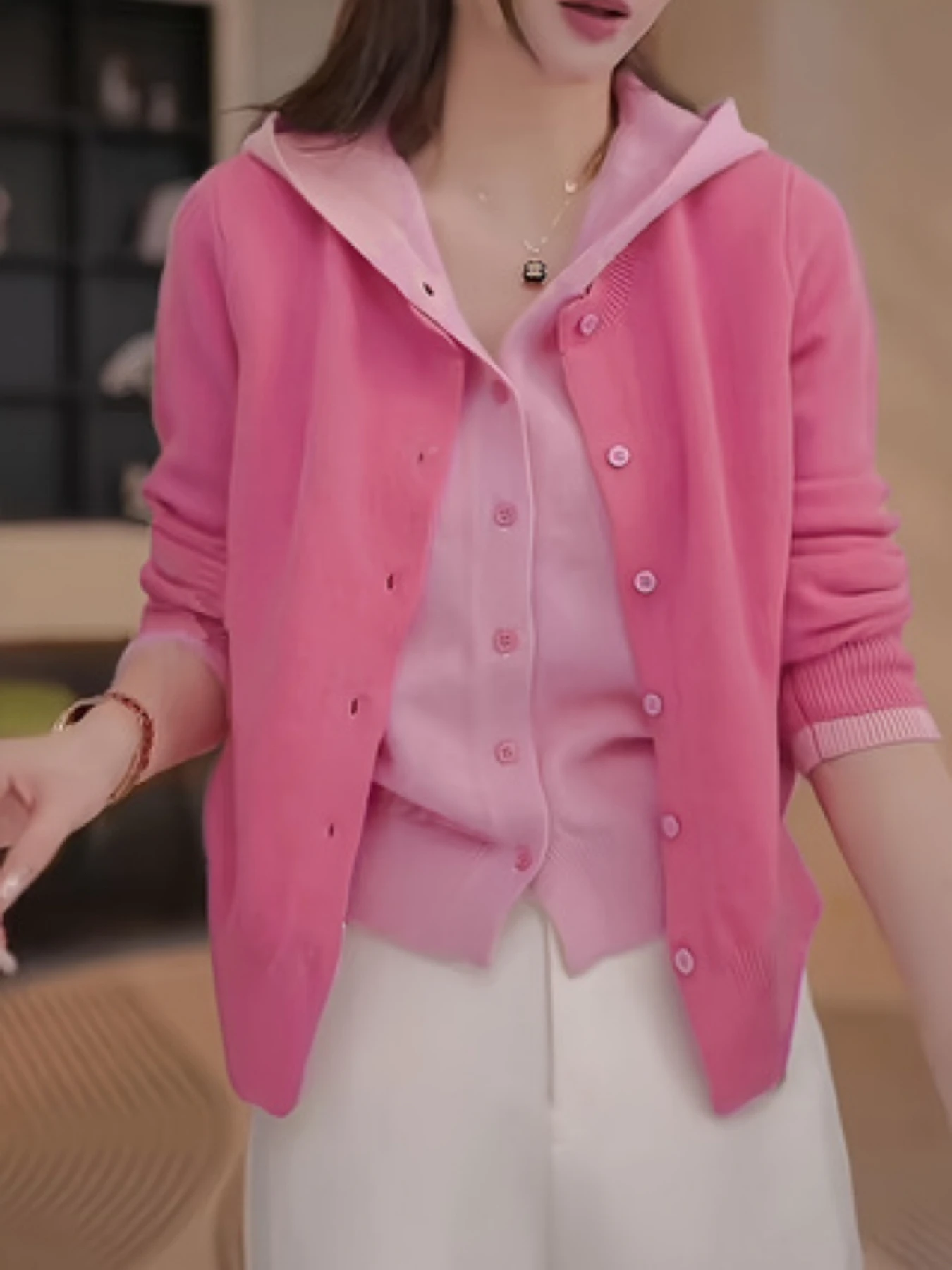 2025 الخريف/الشتاء كتلة اللون زر متماسكة مقنعين وهمية قطعتين سترة سترة