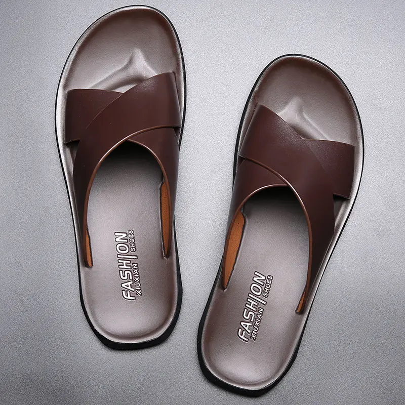 Sommer Kleid Männer Sandalen Leder Neue 2022 Mode Vintage Männer Schuhe Hohe Qualität Weichen Komfort Casual Wohnungen Strand Männliche Hausschuhe