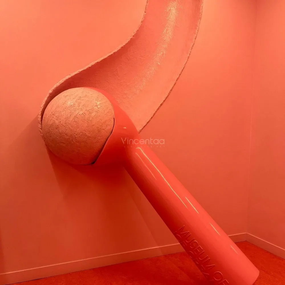 يمكن تخصيص منحوتة الآيس كريم الكروية لتزيين المتجر الداخلي من Vincjaaya