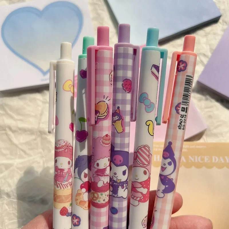 Imagem -04 - Sanrio Kawaii Gel Pen Olá Kitty Morango Cinnamoroll Kuromi Melodia Papelaria Estudante Escrever Canetas 0.5 Exame Preto 12 Pcs