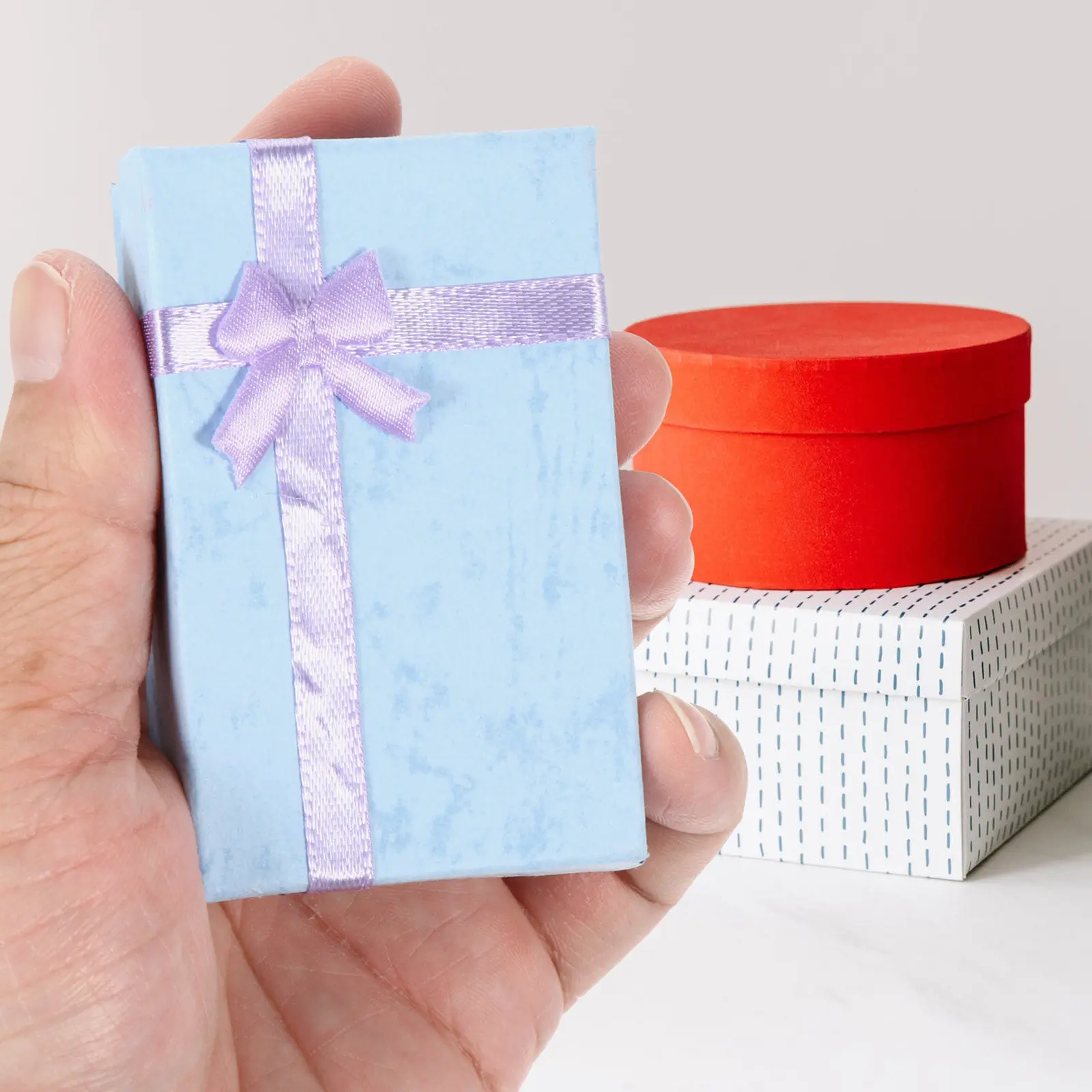 

6Pcs Elegant Bowknot Gift Boxes Cardboard Construction Textured Finish Perfect for Small Gifts Jewelry Chocolate Candies Wedding