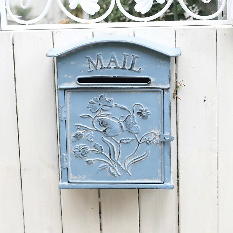 Garden Outdoor Mailbox, Metal Iron Post Box,European Style Vintage Letter Box, Size 26.5*10*31.5H CM, Blue,Green,Villa Family