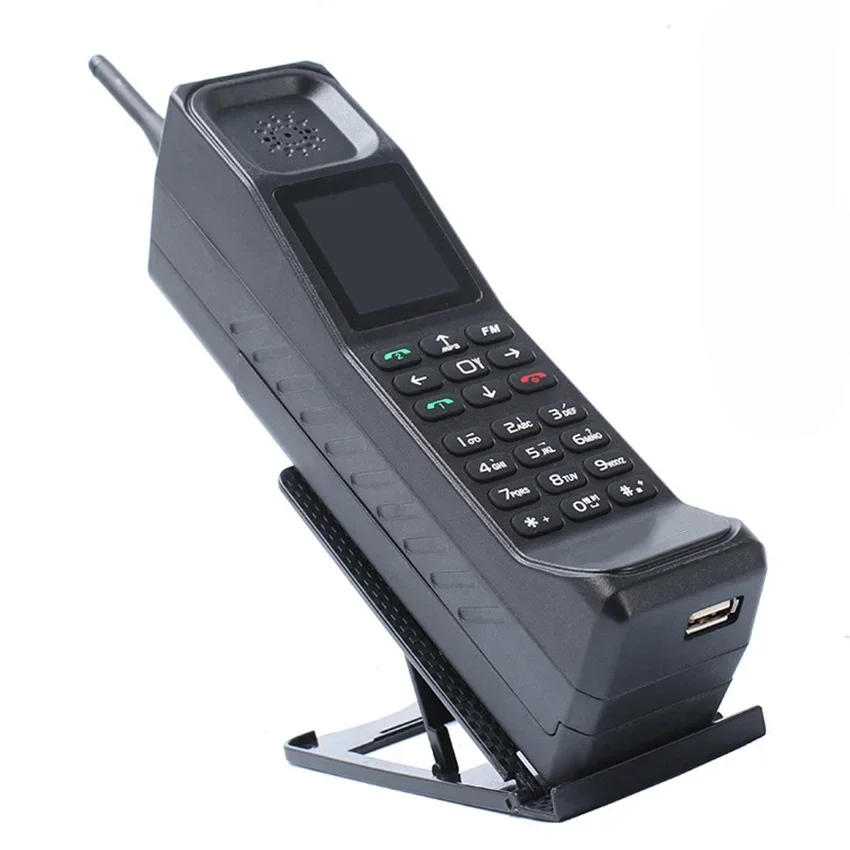 Retro Power Bank Cell Phone Dual Sim Loud Speaker FM radio Mp3 Shockproof Big Bar China Mobile Phones Keyboard KR999