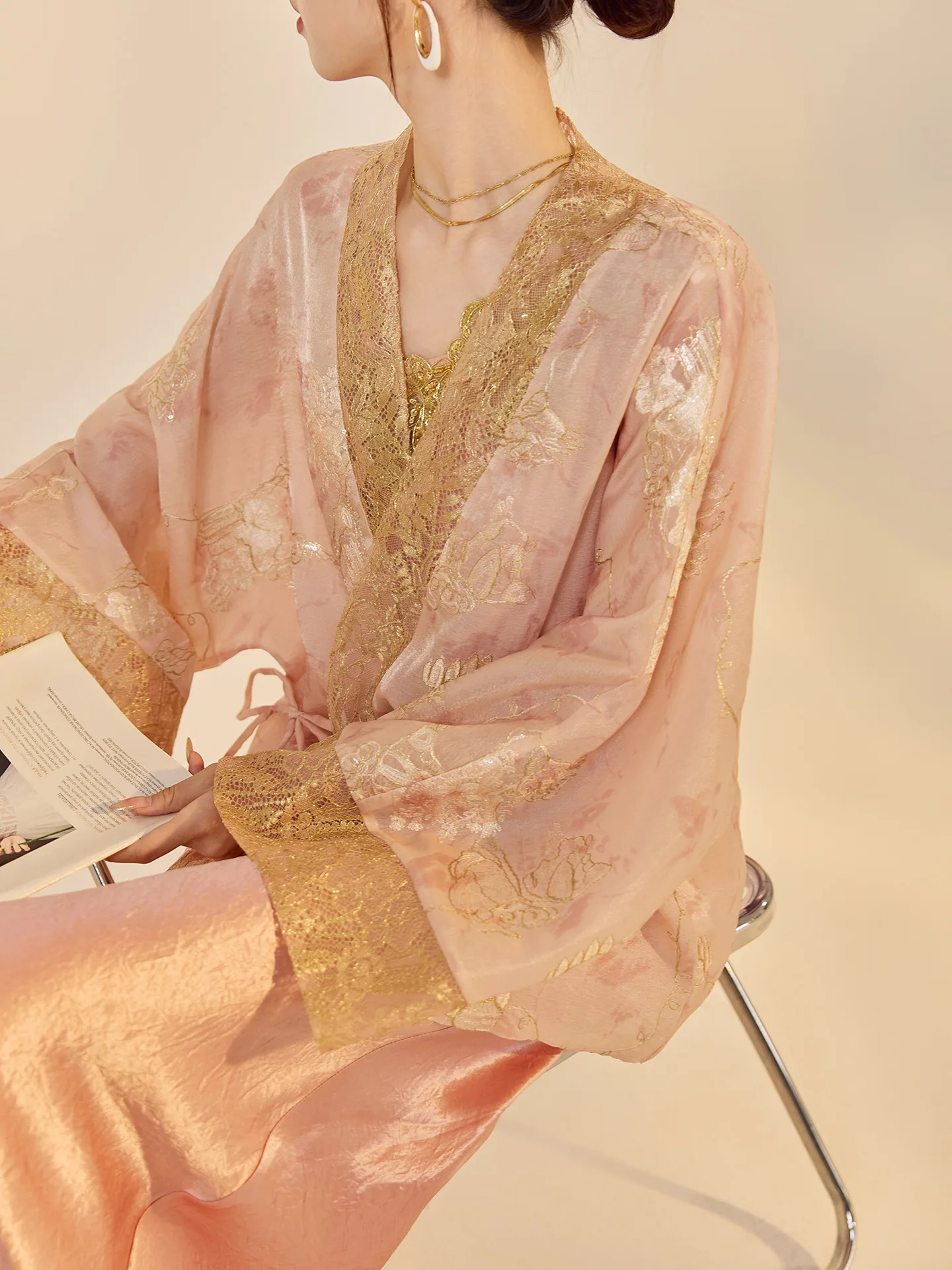 New Chinese Style Fashion Embroidered Jacket Women's Loose Cardigan Top Long Sleeve Cardigan Cheongsam Coat Outerwear