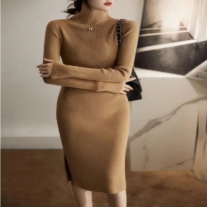 

Трикотажное нижнее платье средней длины для женщин на осень и зиму, новая тонкая юбка-свитер с воротником-стойкой, модная мода в популярном стиле