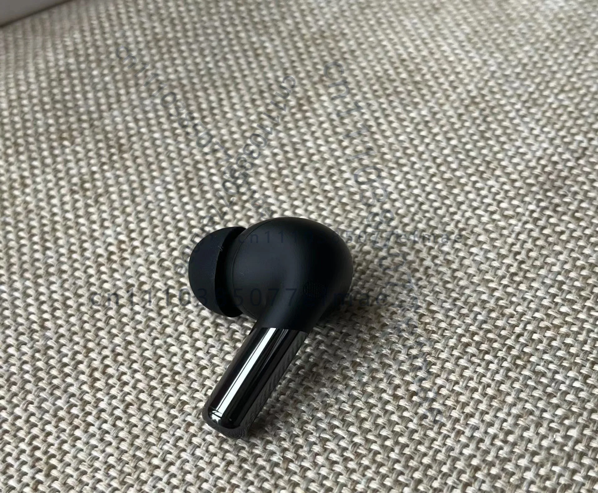 

Б/у, 95% новая запасная часть для Oneplus Buds Pro 2: левая или правая сторона (на выбор)