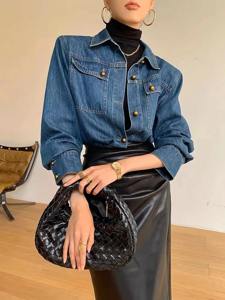 

Vintage long-sleeved denim shirt for women, a spring casual commuting top coat with a temperament and versatile style