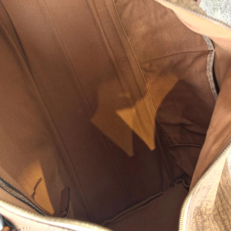 High end customized real cowhide men's large capacity travel bag, casual outdoor soft cowhide shoulder crossbody bag