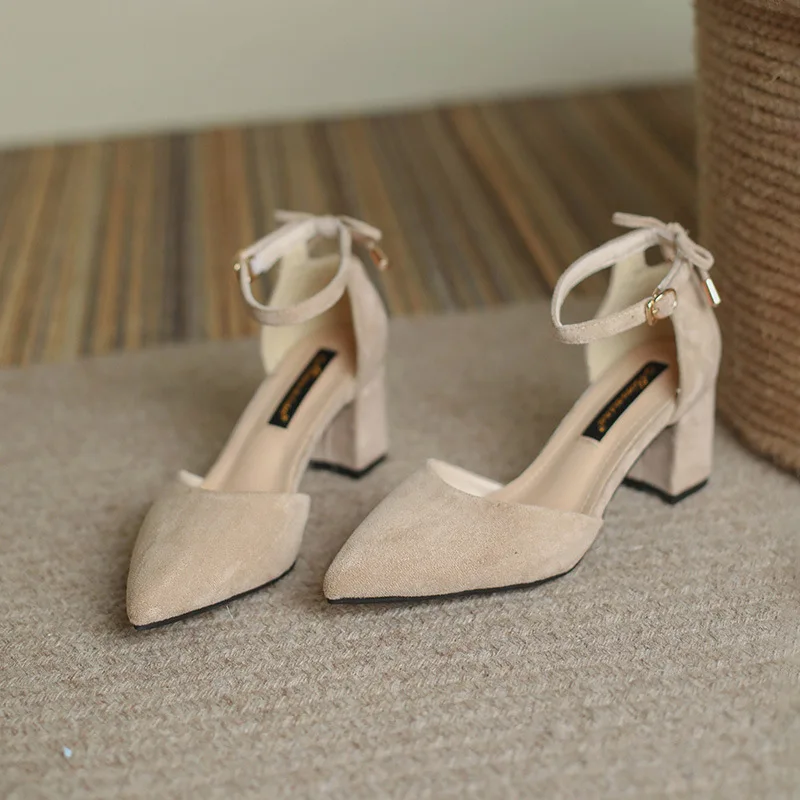 Retro Woman Shoes Block Heels Closed Toe Sandals Buckle 2026 Summer Suit Female Beige Original Chunky New Girls Strap High Fashi