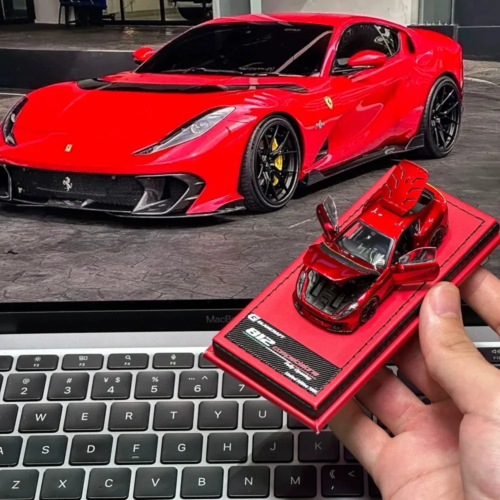 GLAMCRAFT 1/64 Ferrari 812 Competizione Diecast Alloy Openable