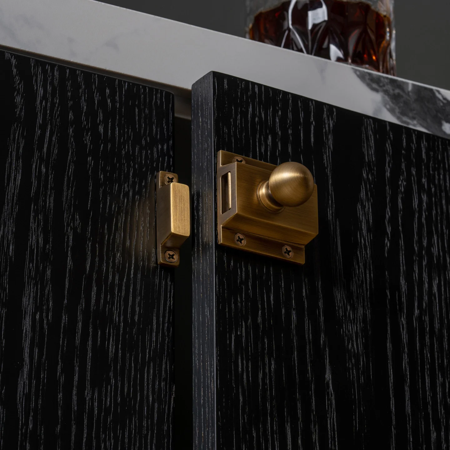 DOOROOM Solid Brass Bolt Door  Retro Style Latch Security Locks Buckle Cabinet Door Handles Wine Cabinet Door Latch