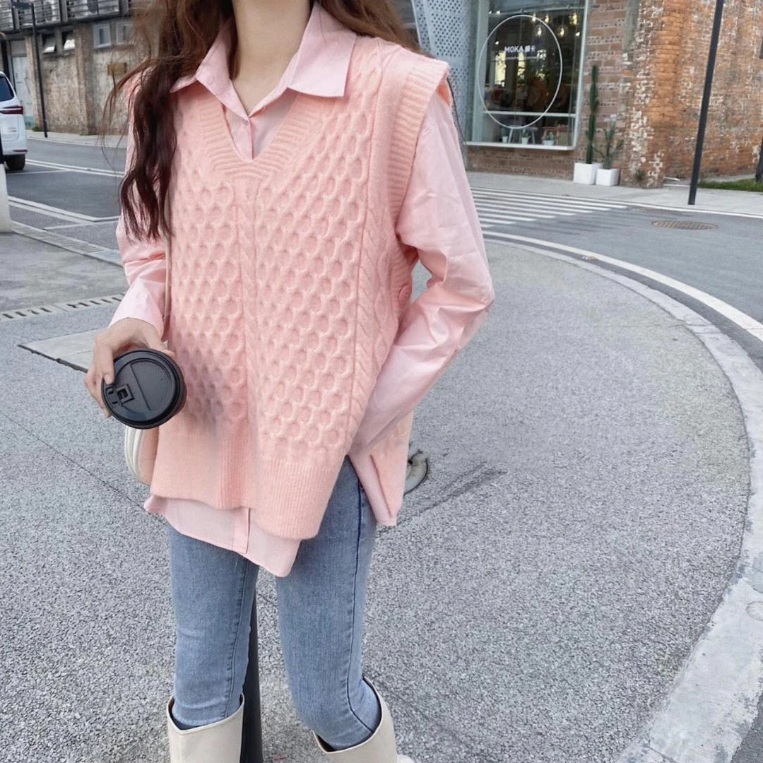 Women\'s Knitted Vest Pink V-Neck Loose Waistcoat Pullover Female Sweater New in Vintage Formal Korean Style Clothing Light Sales